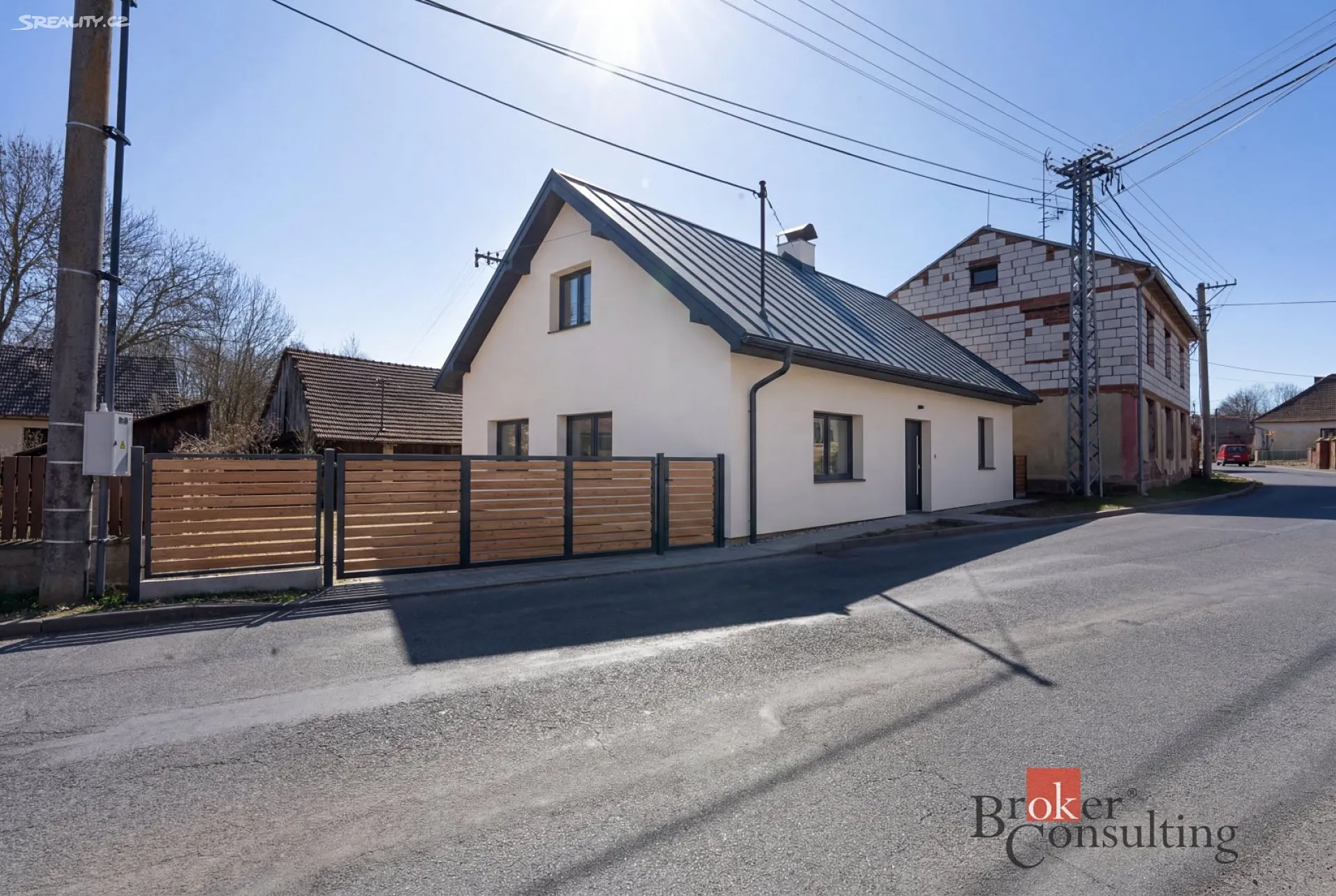 Rodinný dům 2+kk k rekonstrukci, Všepadly